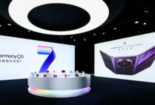 Chinese phone makers Huawei and Xiaomi launch new folding smartphones to compete directly with Apple's upcoming iPhone Ultra foldable.