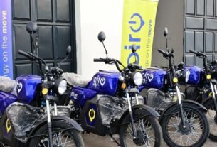 Electric vehicle company Spiro launches its first 100 electric motorcycles in Ghana, introducing quick battery-swapping stations in Accra.